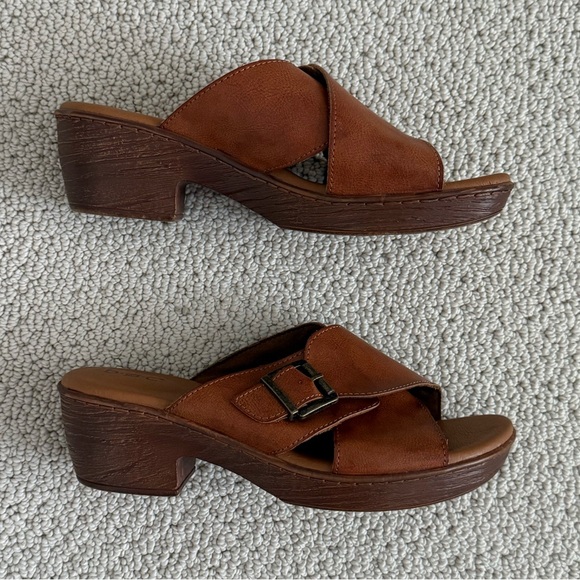 b.o.c. Brown Slide Sandal - Picture 2 of 12